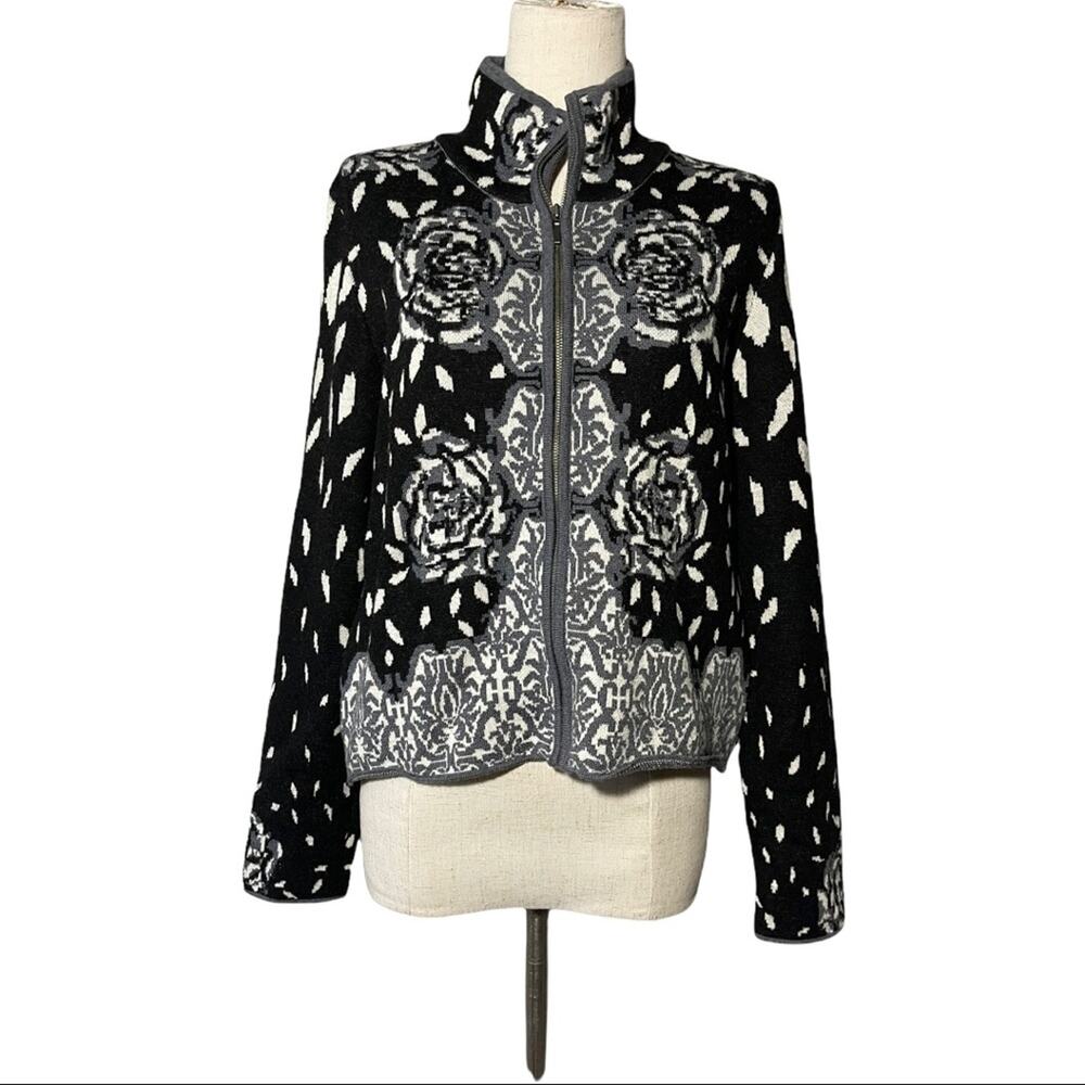 Icelandic PL black ivory intarsia print zip front sweater